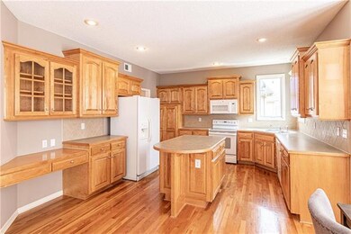 21715 W 99th Terrace, Lenexa, KS 66220 - photo 6