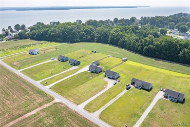 1058 Eubanks Rd, Dunnsville, VA 22454 - photo 6