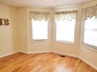660 Cottage St unit 8, Pawtucket, RI 02861 - photo 4