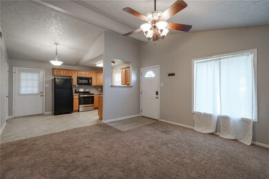 200 Richards St unit B, College Station, TX 77840 - photo 3
