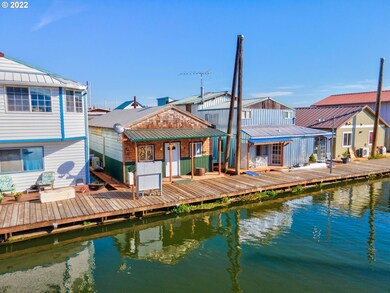 Dock