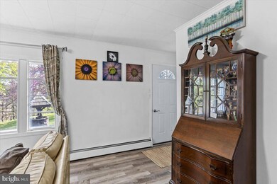 401 Pine St, Shoemakersville, PA 19555 - photo 4