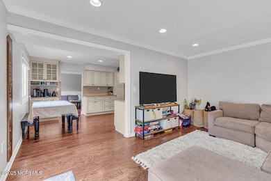 Family Room 20_677