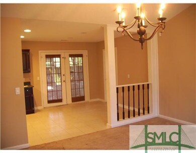 Den/Family/Great Room. Greatroom looking into kitc