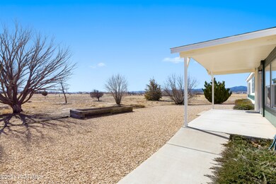 25400 N Feather Mountain Rd, Paulden, AZ 86334 - photo 3