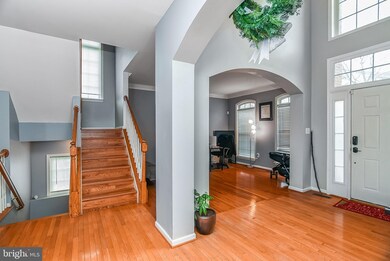 18900 Miata Ln, Triangle, VA 22172 - photo 3