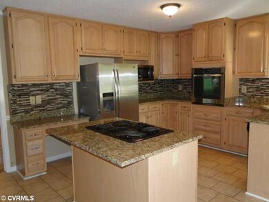Kitchen - New Granite Counter tops, SS appliances