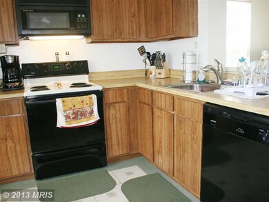 9560 Glen Oaks Ln, Columbia, MD 21046 - photo 4