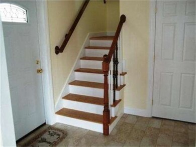 143 North St, Agawam, MA 01001 - photo 2