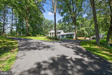 5066 Hill Rd, Mohnton, PA 19540 - photo 2