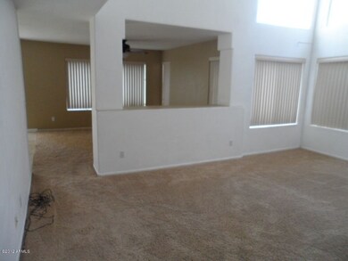 LARGELIVING ROOM