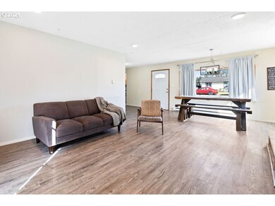 2245 36th Ave, Longview, WA 98632 - photo 4