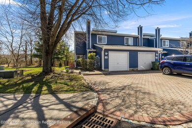 004_24_RAMBLING_MEADOW_COURT_373133_6996