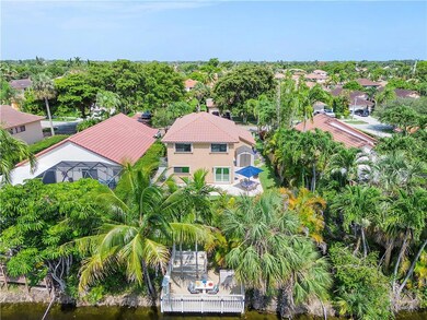 ENTERTAINERS DREAM! Enjoy your slice of TROPICAL p