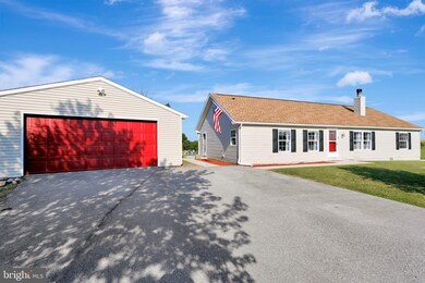 3805 Mountain Shadow Dr, Fayetteville, PA 17222 - photo 3