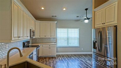 108 Bunker Hill Ln, Statesville, NC 28677 - photo 4