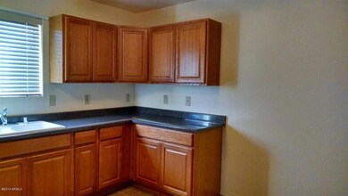 6 - Sunny Kitchen