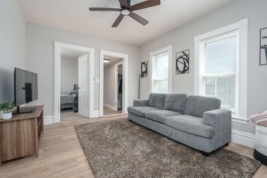 Main Level - Unit 1