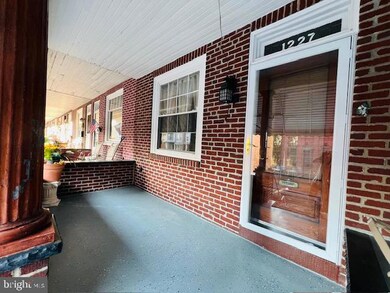 1227 N 11th St, Reading, PA 19604 - photo 4