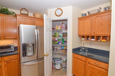 160 Apple Brook Way unit 14, Manchester, NH 03109 - photo 7
