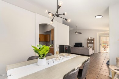 4861 E Holmes Ave, Mesa, AZ 85206 - photo 7