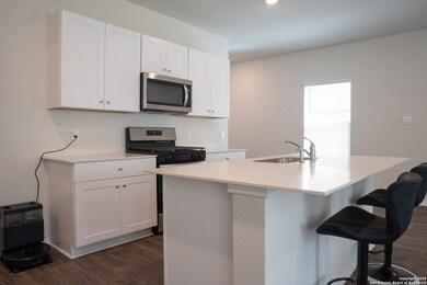 5903 Cosmic Crisp, San Antonio, TX 78252 - photo 4