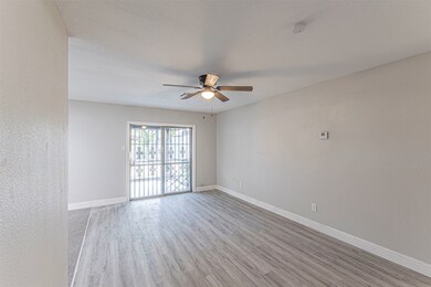 1474 Cool Spring Dr, Houston, TX 77088 - photo 3