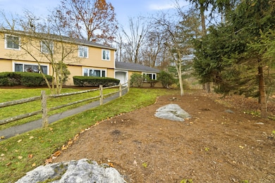 20 Comstock Ave unit 3D, Ivoryton, CT 06442 - photo 2