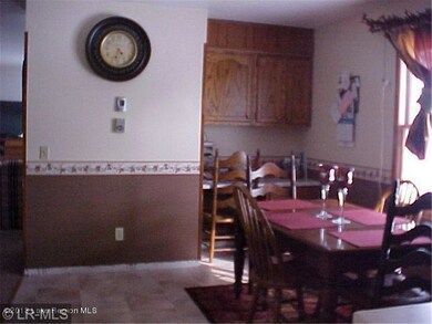 Dining Room- built ins