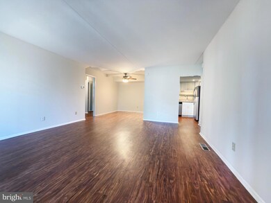 212 Old Forge Crossing unit 212, Devon, PA 19333 - photo 3