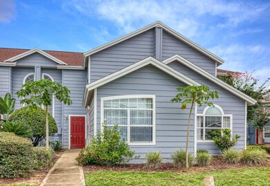 217 Orchid Dr unit 3bed/2/bath, Davenport, FL 33837 - photo 2