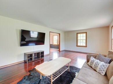 948 Orchard Ct, Batavia, IL 60510 - photo 2