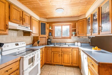 397 Nichols Rd, Fairfax, VT 05454 - photo 4