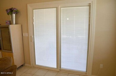 New Upgraded Slider w b/in blinds