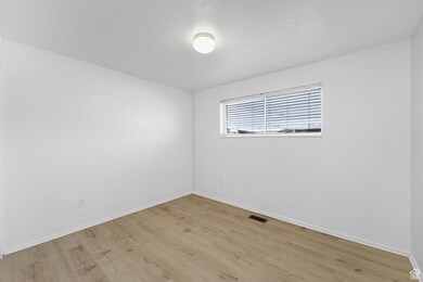 902 W 1500 N, Lehi, UT 84043 - photo 6