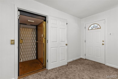 10409 Gardo Ct, Saint Louis, MO 63137 - photo 4