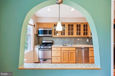 2406 Colston Dr unit 202, Silver Spring, MD 20910 - photo 3