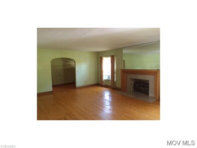 Family room 23 x 17