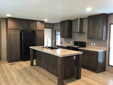 2300 Ward Bend Rd unit 365C, Sealy, TX 77474 - photo 2