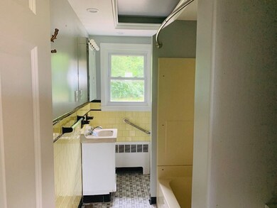 1211 Wapping Rd, Middletown, RI 02842 - photo 5