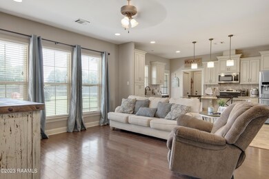 103 Landsdowne Way-12