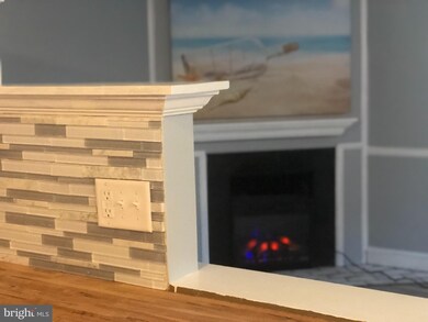 201 Chestnut St unit 3, New Castle, DE 19720 - photo 3