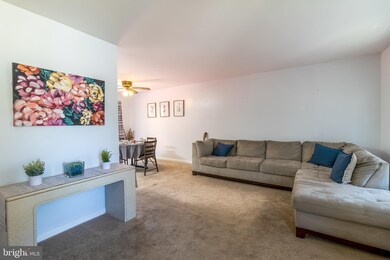 5203 Dartmoor Ct, Lanham, MD 20706 - photo 6