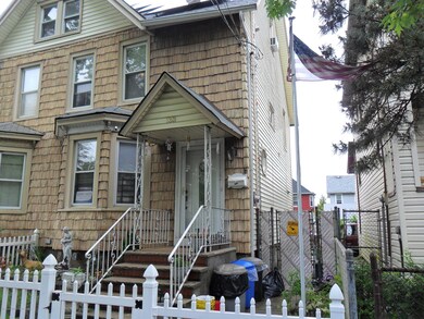 133 Blackford Ave, Staten Island, NY 10302 - photo 2