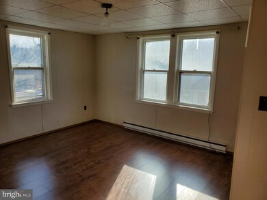 221 E Market St unit B, Orwigsburg, PA 17961 - photo 6