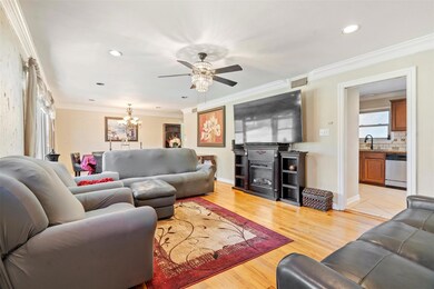 500 Shadowbrook Ln, Hurst, TX 76053 - photo 7