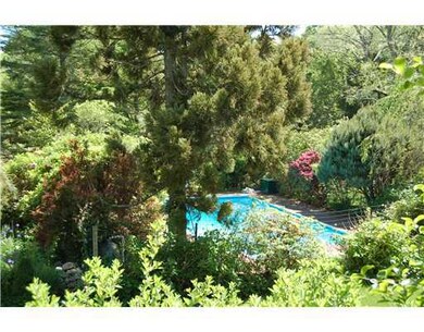 111 Wood Hollow Rd, Wakefield, RI 02879 - photo 3