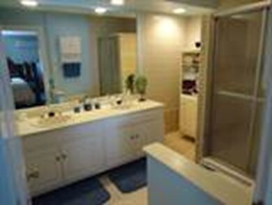 29 Cove St unit 1, Mattapoisett, MA 02739 - photo 2