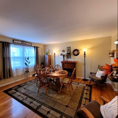 3502 Priscilla Dr, Erie, PA 16506 - photo 2