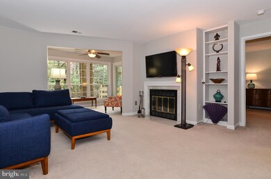 2217 Lovedale Ln unit C, Reston, VA 20191 - photo 4